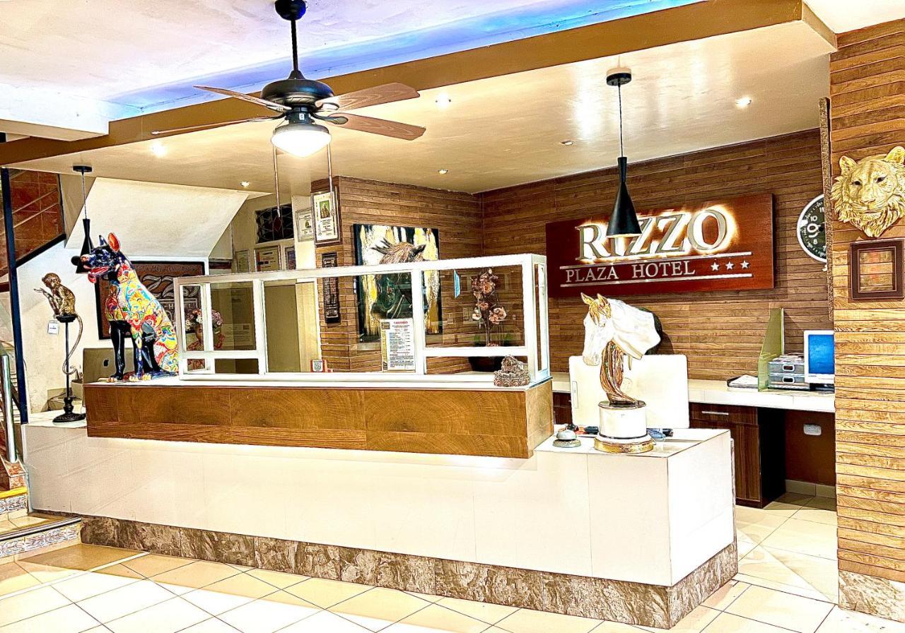 טומבס Rizzo Plaza Hotel מראה חיצוני תמונה